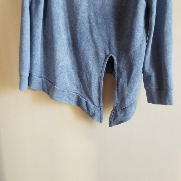 GAP / Oversized and Cozy Terry Sweatshirt - Picture 3 of 5